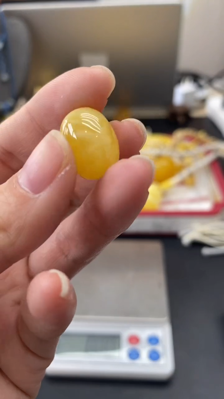 琥珀未镶嵌珠宝奇石759