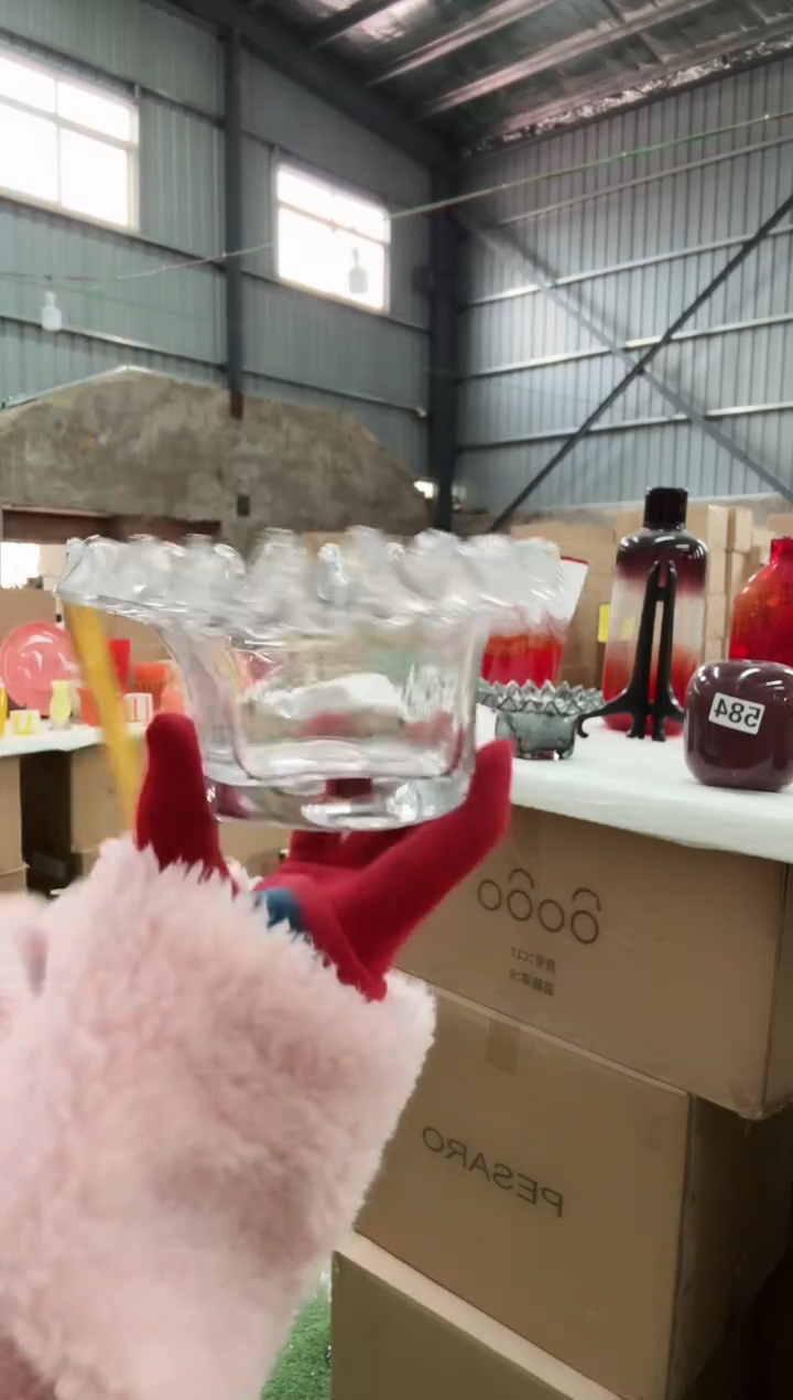 251直播玻璃花瓶