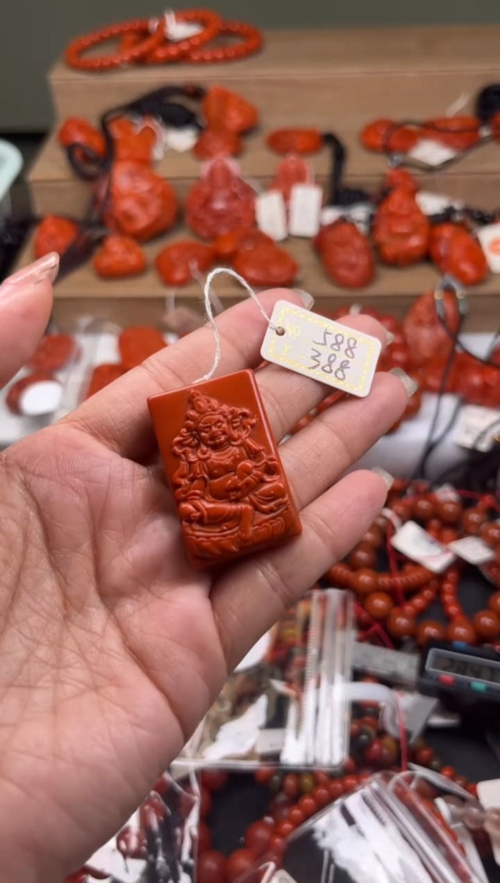 【闪购商品】南红玛瑙珠宝奇石合金588