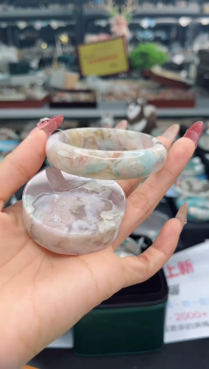 【闪购商品】石英质玉手镯未镶嵌55圈口（赠品镯心）6568151