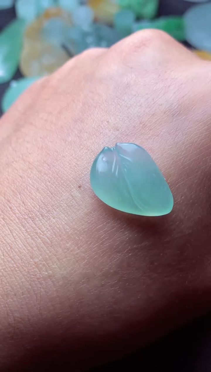 定制翡翠未镶嵌翡翠