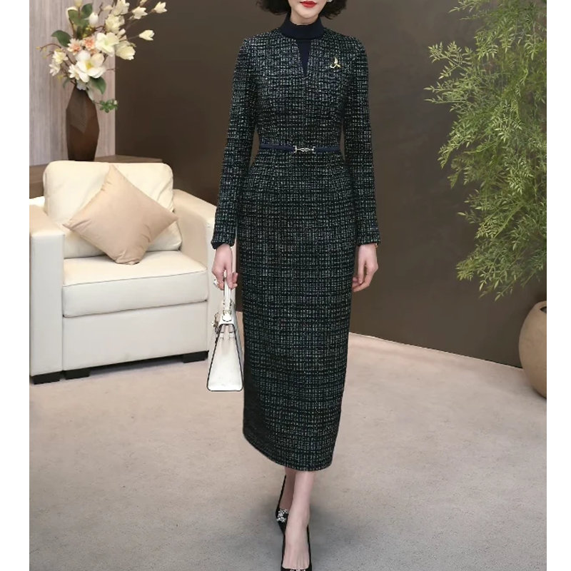 高奢小香风2025秋冬遮肉显瘦气质百搭假两件保暖加厚直筒连衣裙
