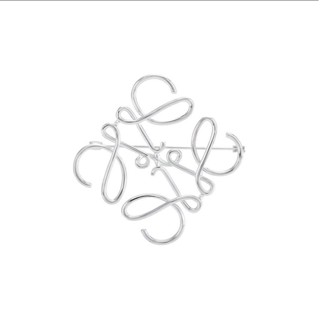 全新未使用 LOEWE/罗意威  Anagram 图案 胸针 银色/全新