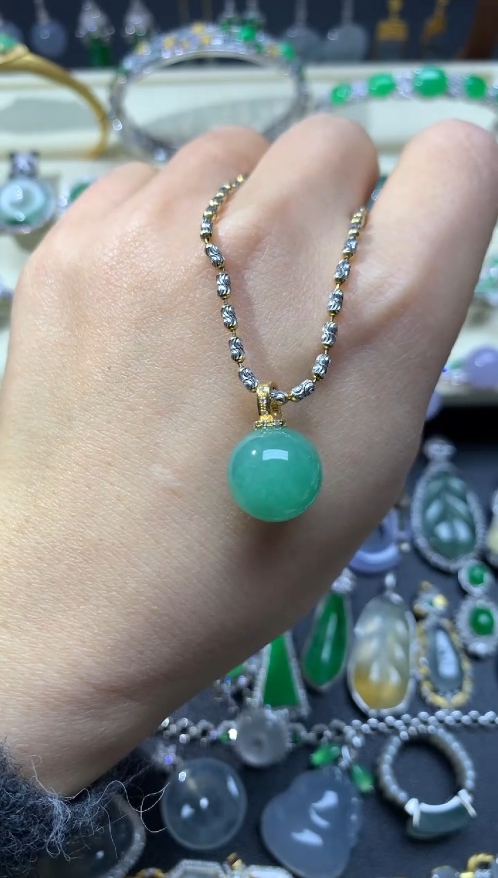 【闪购商品】翡翠颈饰18K金镶嵌吊坠（不含链子）