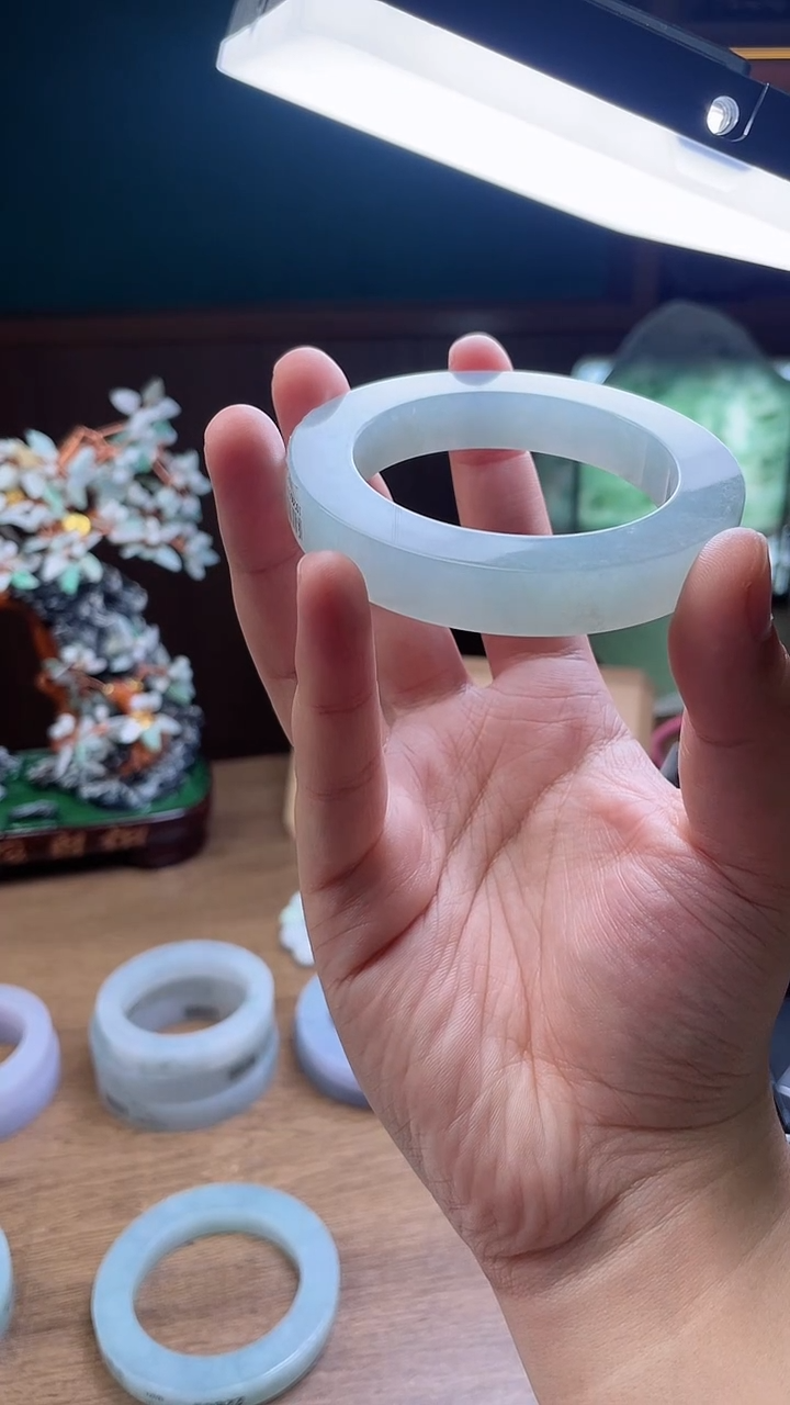 【闪购商品】定制翡翠手镯未镶嵌定制