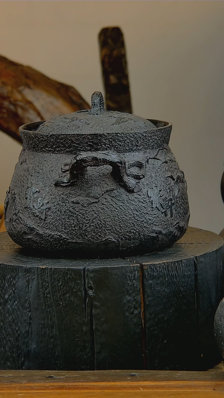 【闪购商品】一个沉迷于铁壶无法自拔的男人