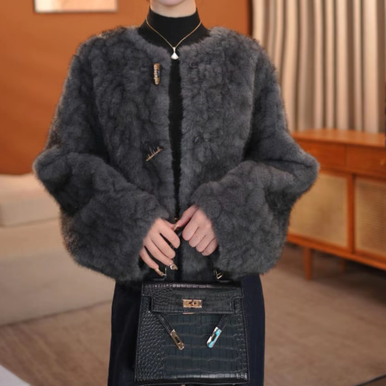 灰紫色女士短款毛毛外套设计师冬季气质精致外套