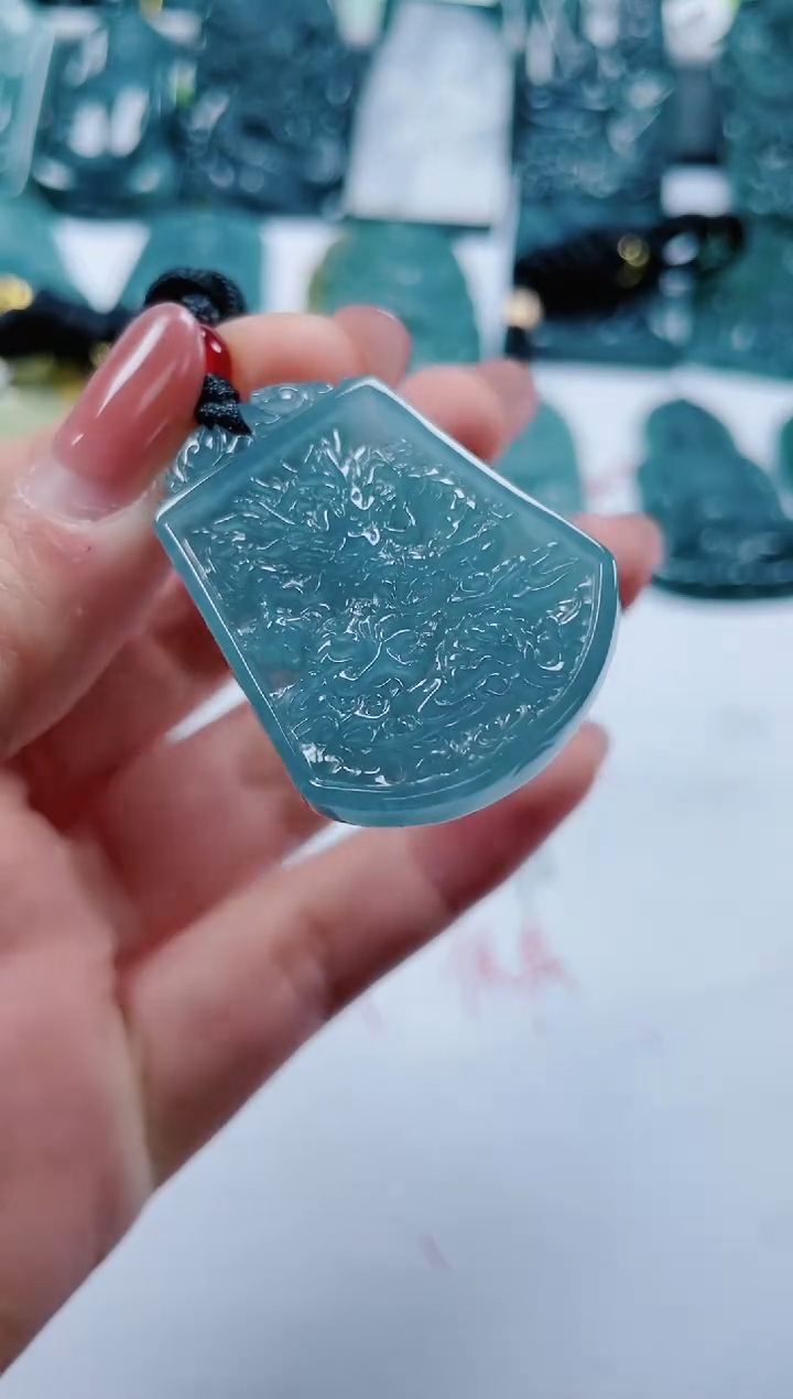 【闪购商品】翡翠颈饰未镶嵌多样性发货一件发货-龙牌