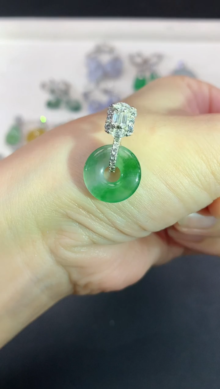 吊坠(不含链)银S925镶嵌翡翠82不退不换|580