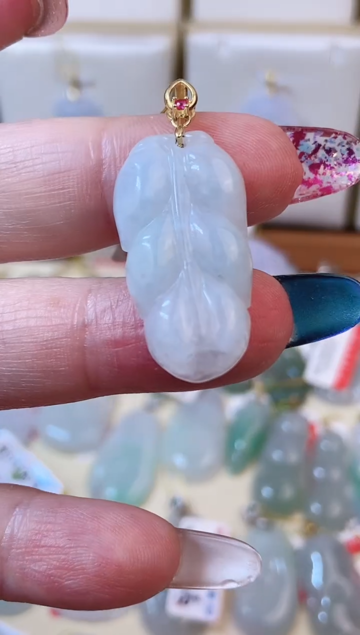 【闪购商品】翡翠颈饰未镶嵌天然缅甸A货翡翠颈饰配绳带礼盒