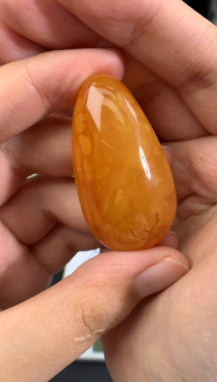 蜜蜡未镶嵌珠宝奇石1