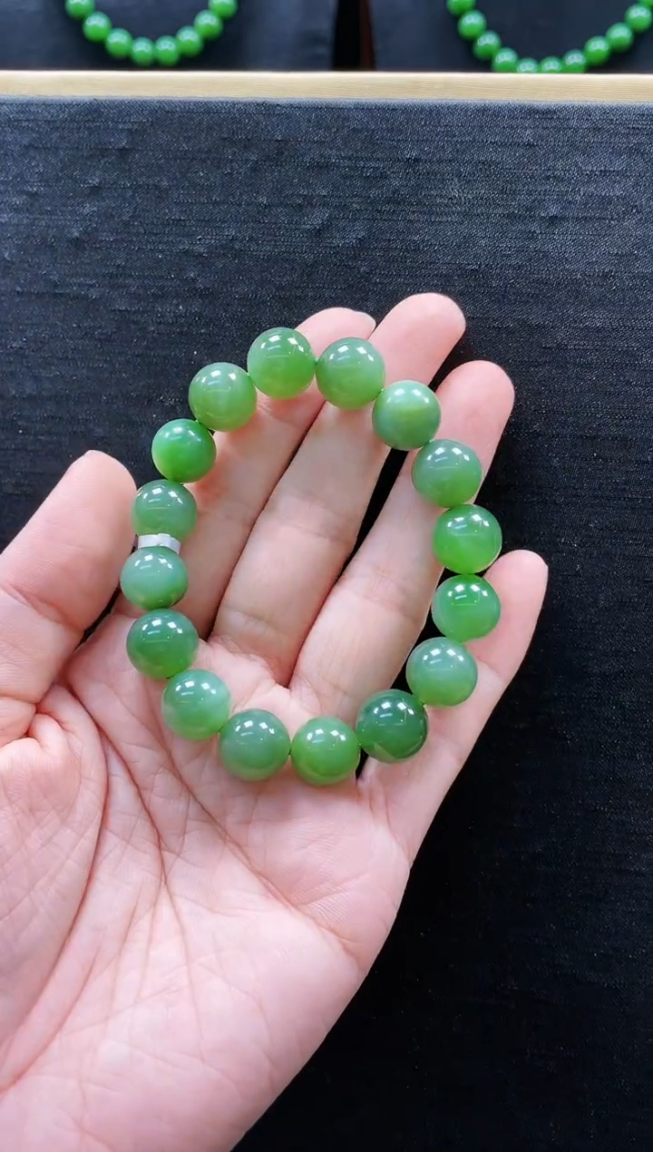 【闪购商品】和田玉手串未镶嵌多样性发一