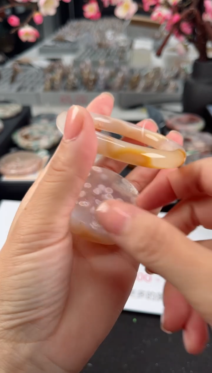 【闪购商品】石英质玉手镯未镶嵌52圈口（赠送镯心）3039019