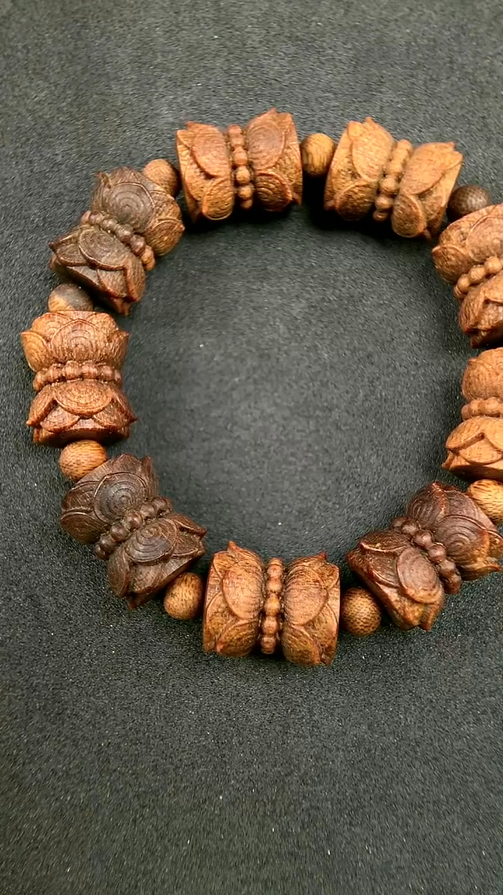 【闪购商品】沉香手串天然富森红土并蒂莲单圈