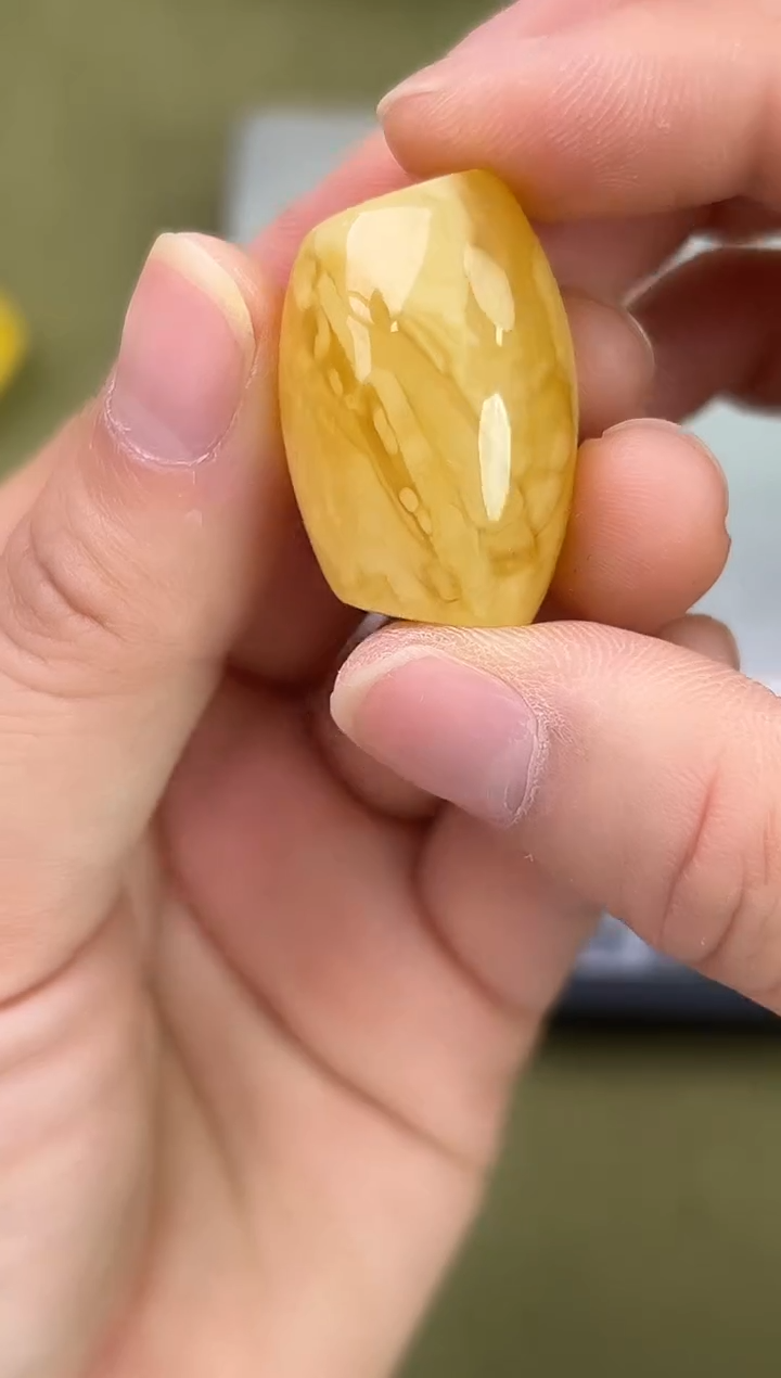 裸石琥珀未镶嵌琥珀蜜蜡吊坠