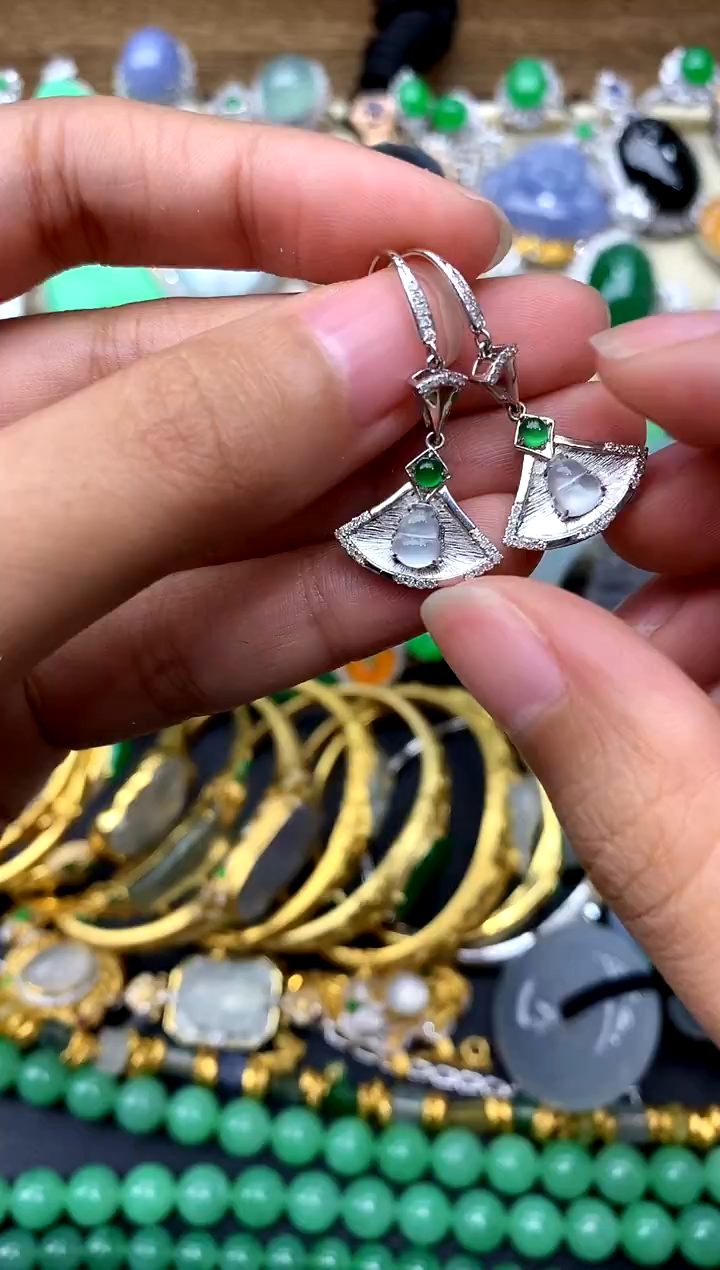 【闪购商品】翡翠耳饰18K金镶嵌291-中国好珍宝