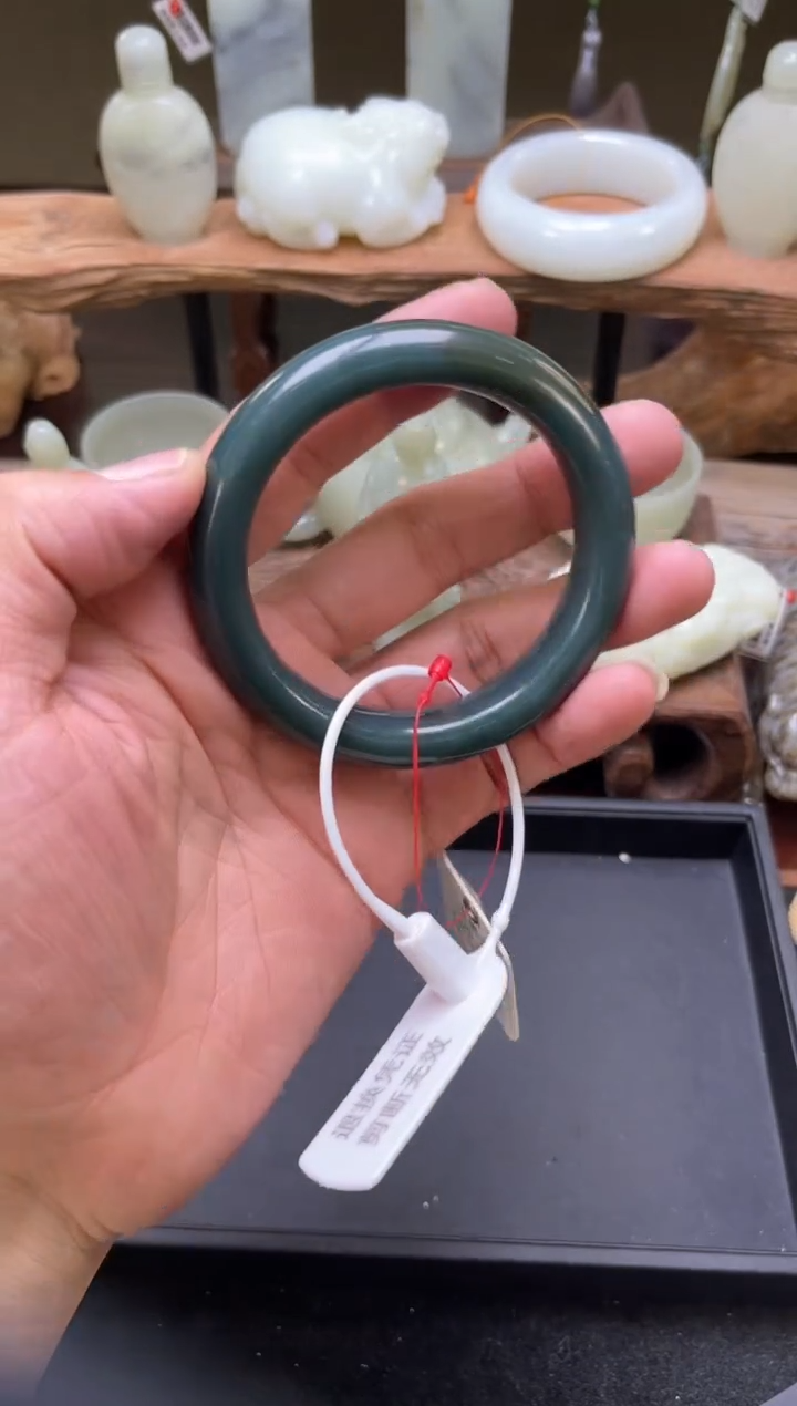 【闪购商品】和田玉手镯未镶嵌且末孔雀蓝手镯58+圈9002757