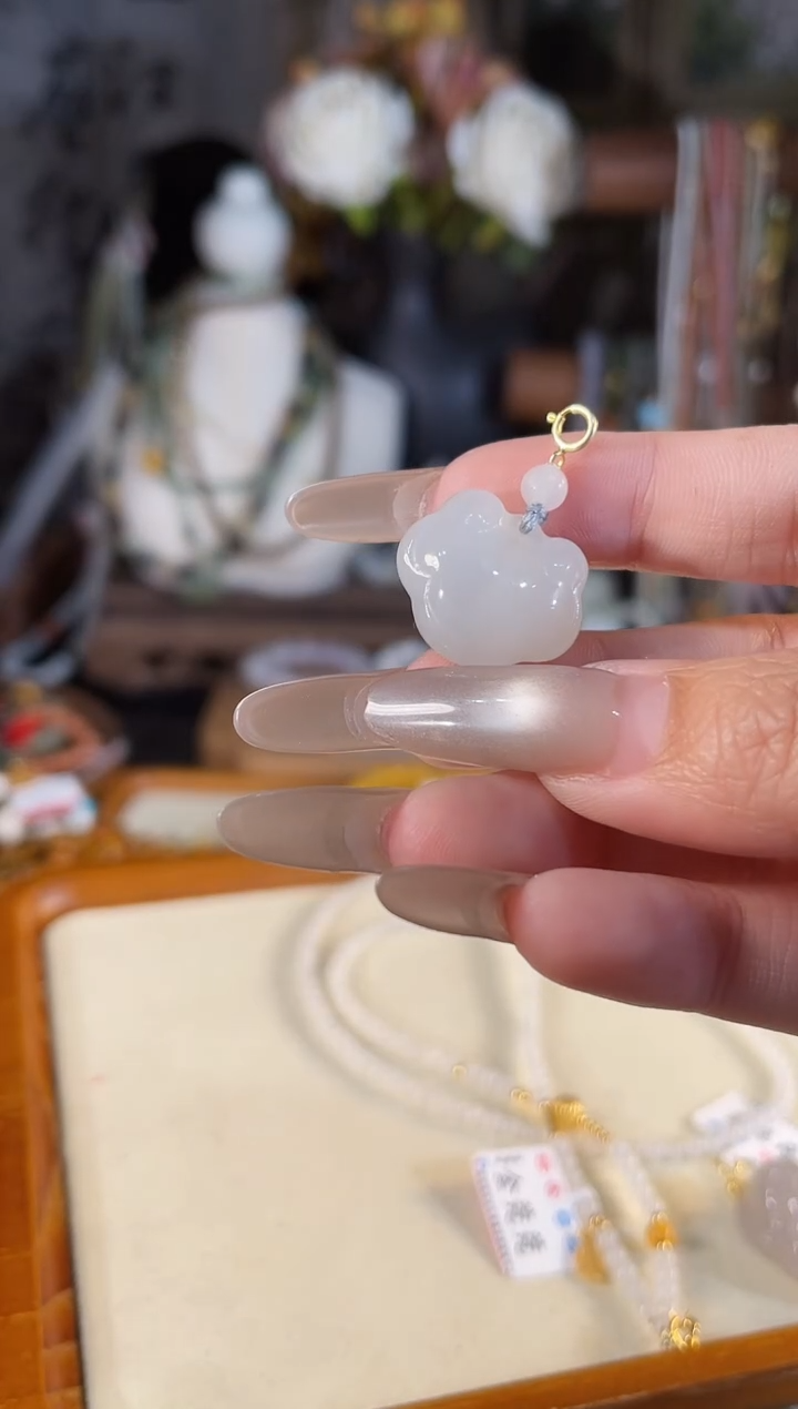 【闪购商品】和田玉吊坠(不含链)银S925镶嵌多样性发货其一