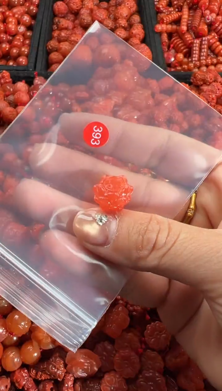 【闪购商品】南红玛瑙颈饰未镶嵌2