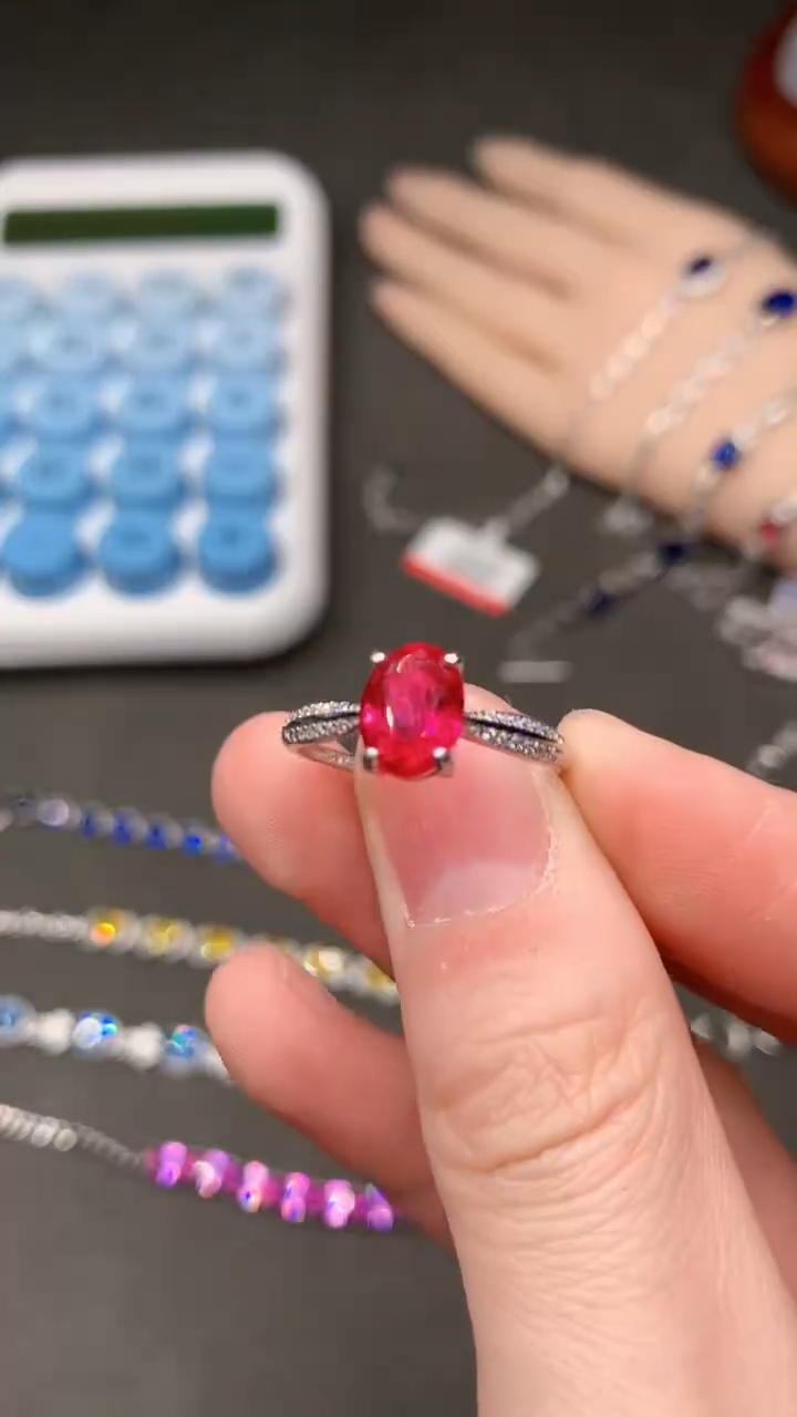 【闪购商品】红宝石戒指银S925镶嵌....