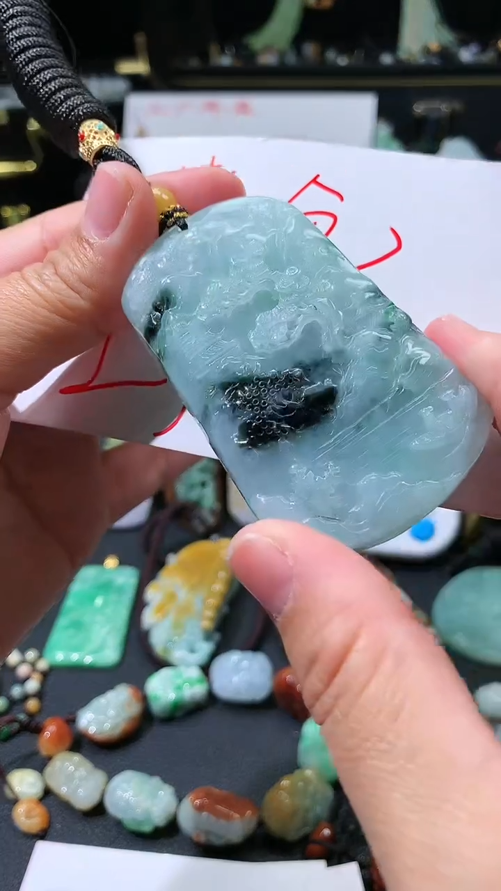 【闪购商品】翡翠颈饰未镶嵌挂件