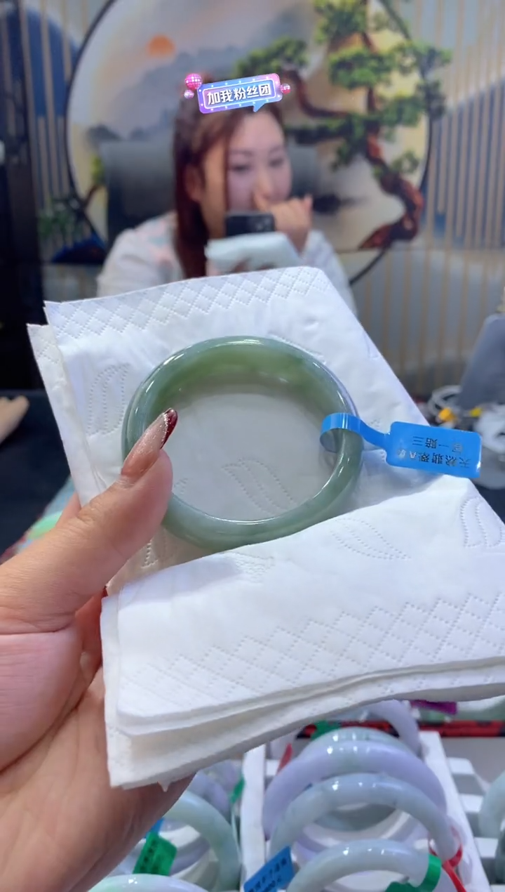 【闪购商品】翡翠手镯未镶嵌00009515