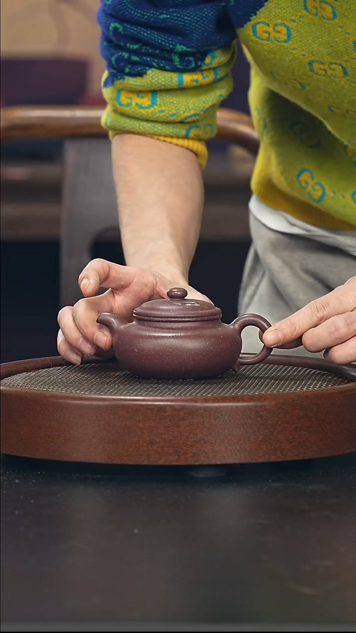 茶壶紫砂仿古-紫玉金砂-全手工微微瑕 容量-190cc