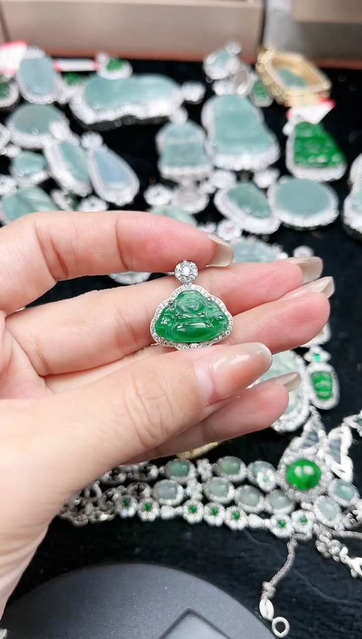 【闪购商品】翡翠颈饰未镶嵌843赠皮绳