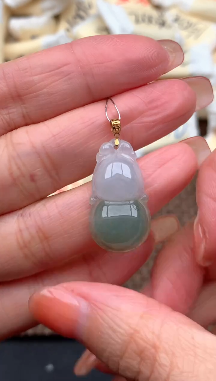 18K金镶嵌挂件翡翠福利