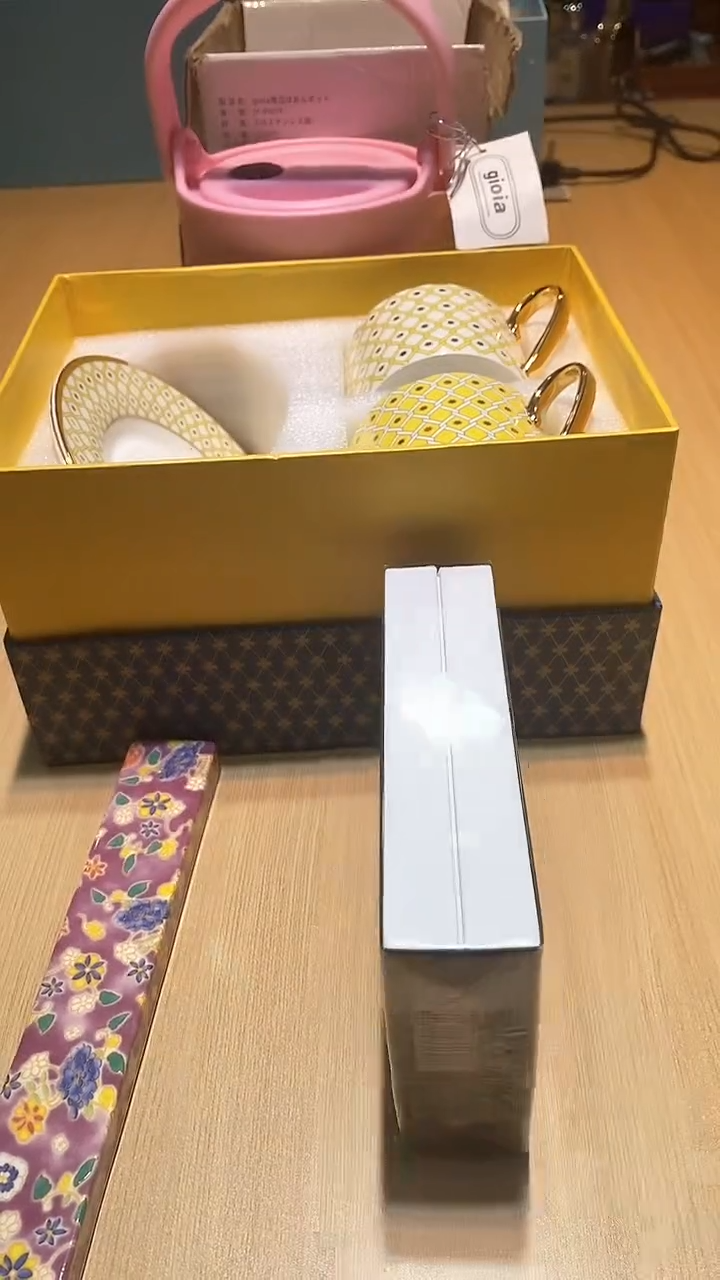 【闪购商品】瓷片锅碗瓢盆一件不剩 玫瑰之水