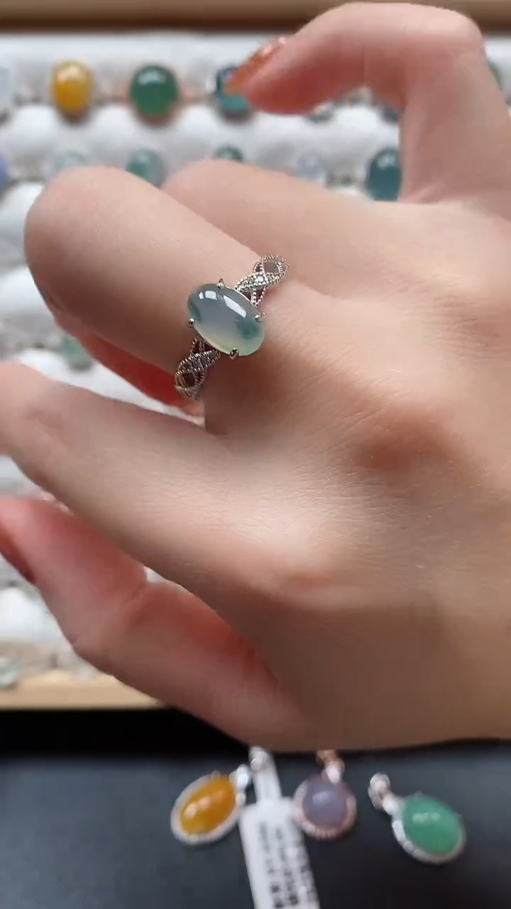 【闪购商品】翡翠戒指银S925镶嵌一物一证一礼盒