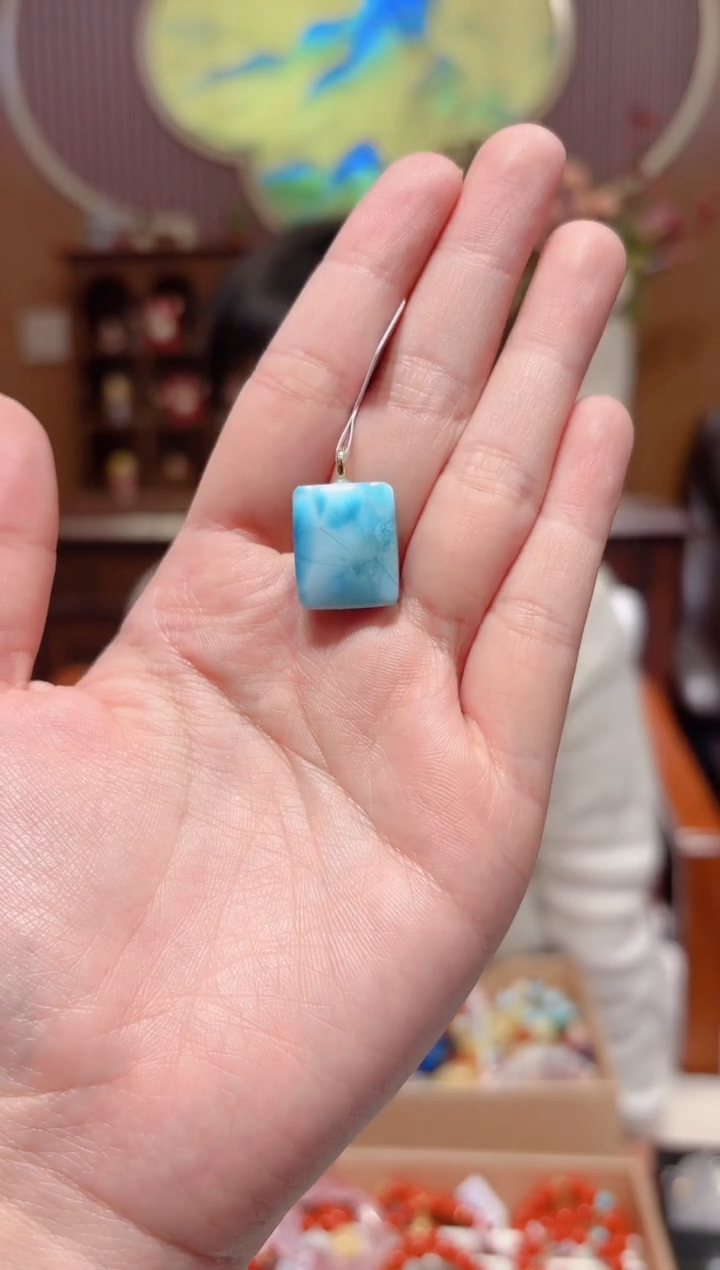 【闪购商品】针钠钙石（海纹石）颈饰18K金镶嵌设计款珠串