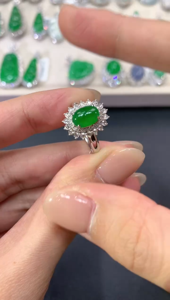 【闪购商品】翡翠戒指18K金镶嵌a107