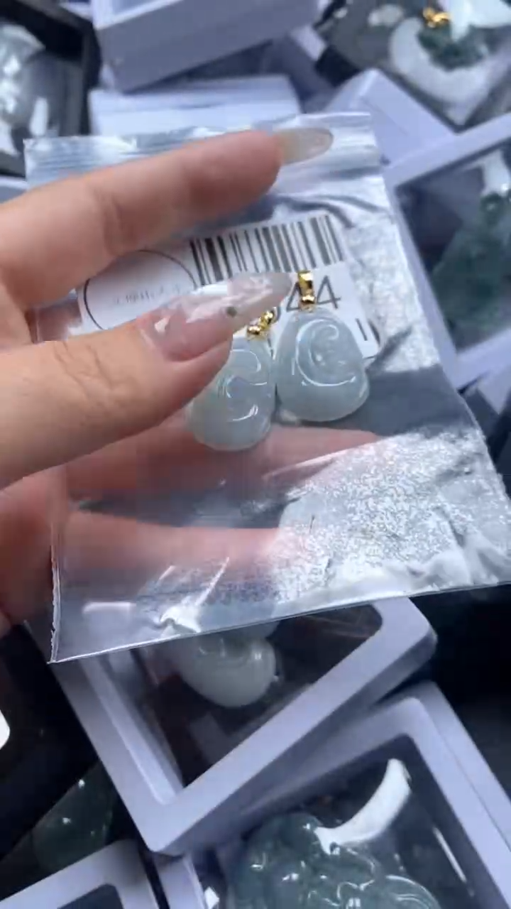 颈饰未镶嵌翡翠4044