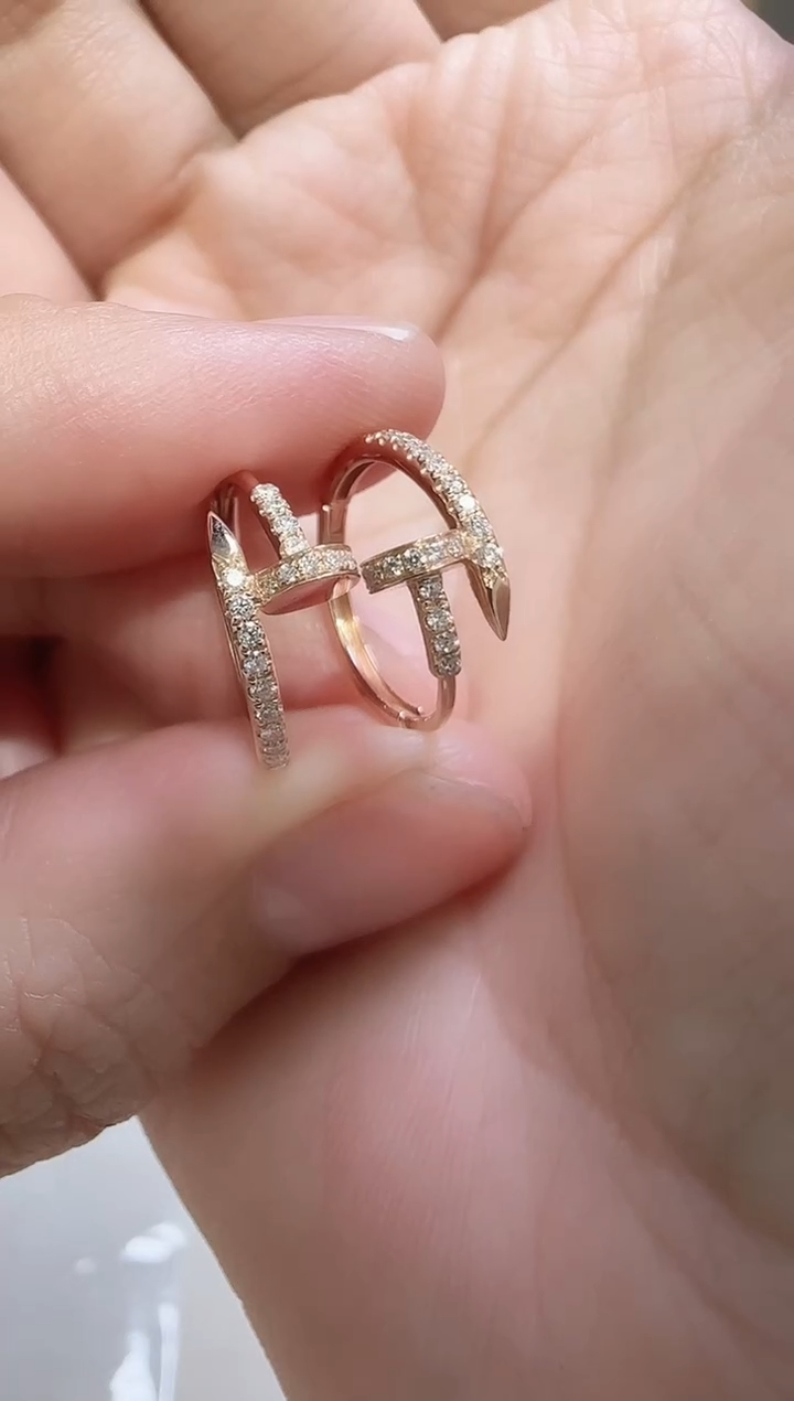 【闪购商品】天然钻石耳饰18K金镶嵌多样性发货发其一