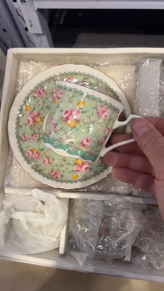 【闪购商品】中古回流瓷器好看，谨慎参拍