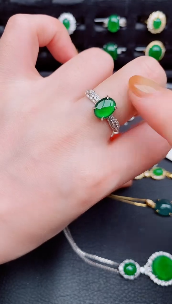 【闪购商品】翡翠戒指银S925镶嵌天然a货翡翠413