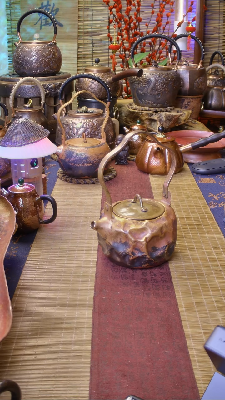 【闪购商品】个性古拙500ml紫铜提梁壶