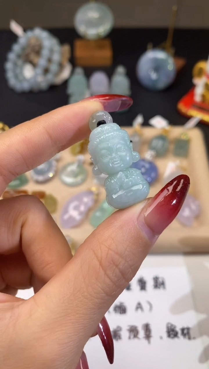 【闪购商品】翡翠颈饰未镶嵌宝宝佛【大日如来】