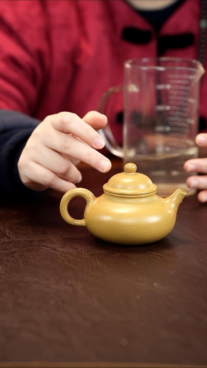 茶壶紫砂黄金段 容天 