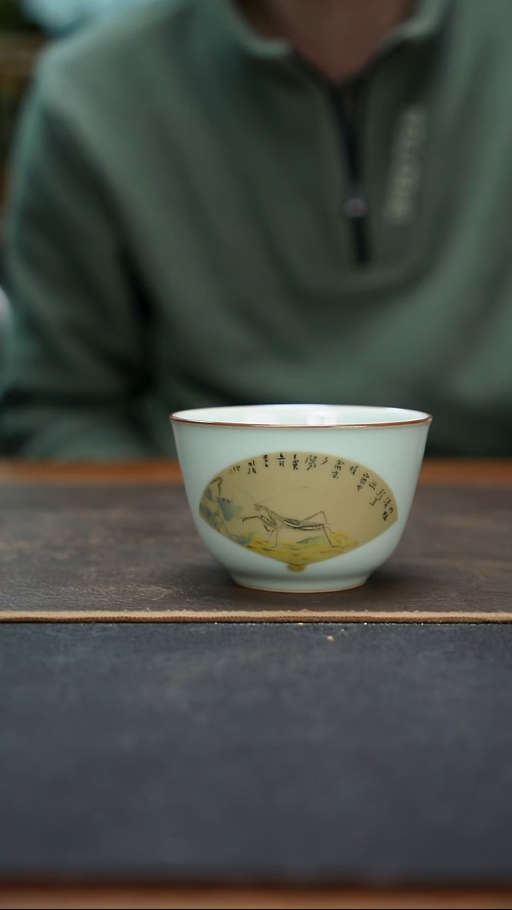 杯汝窑釉上开窗纹缸杯