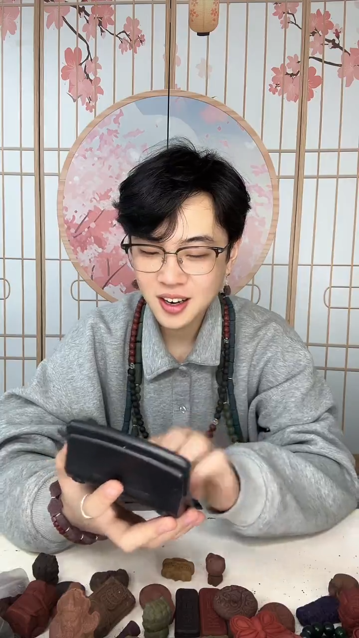 泥塑ヽ****、同上脖挂