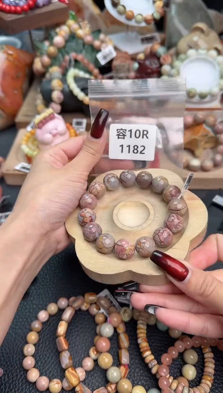 【闪购商品】石英质玉手链未镶嵌10R1182