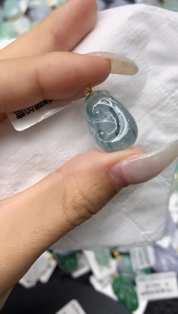 颈饰18K金镶嵌翡翠11111111111