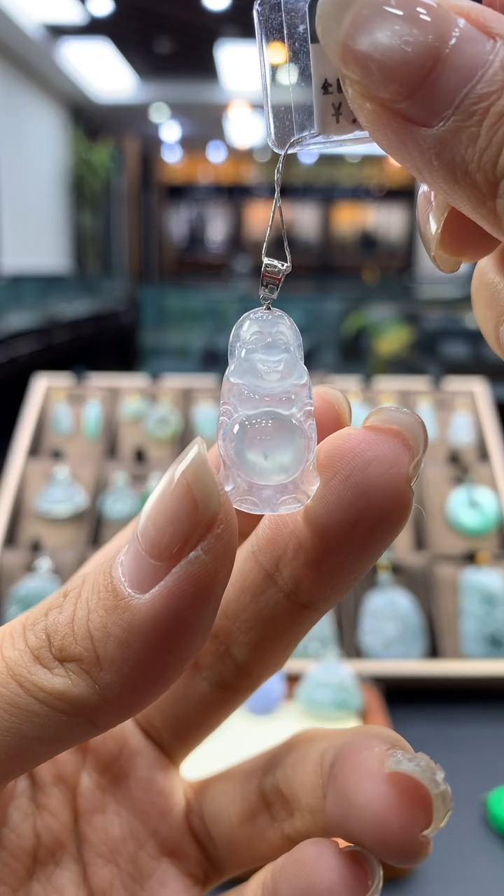 翡翠18K金镶嵌颈饰七*站佛