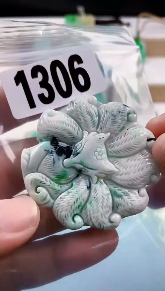 【闪购商品】翡翠挂件未镶嵌天然翡翠吊坠挂件