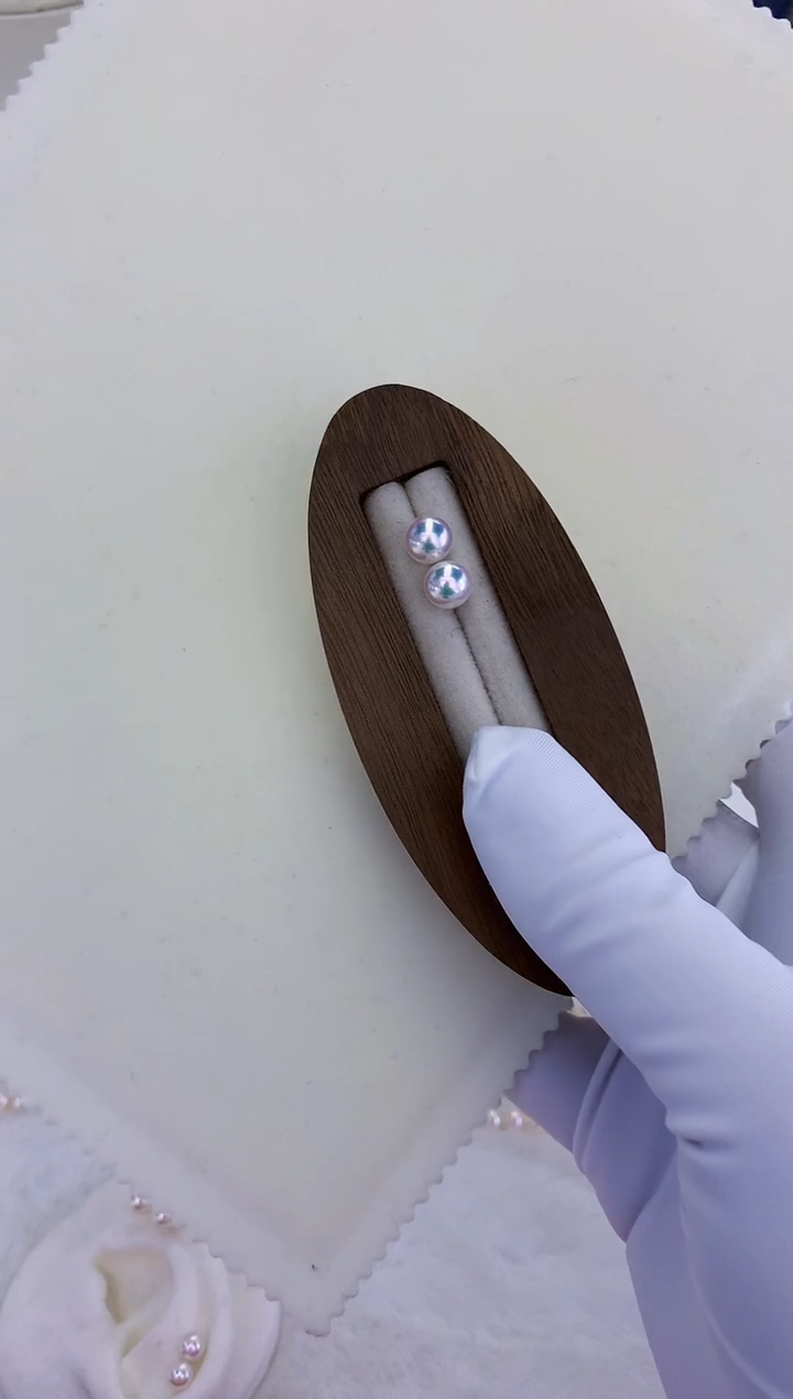18K金镶嵌饰品海水珍珠7-7.5素钉定制