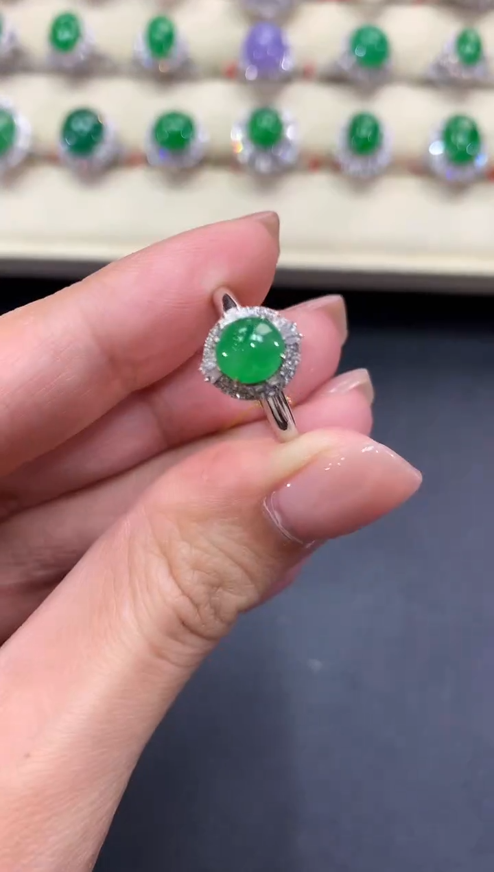 【闪购商品】翡翠戒指18K金镶嵌a66          