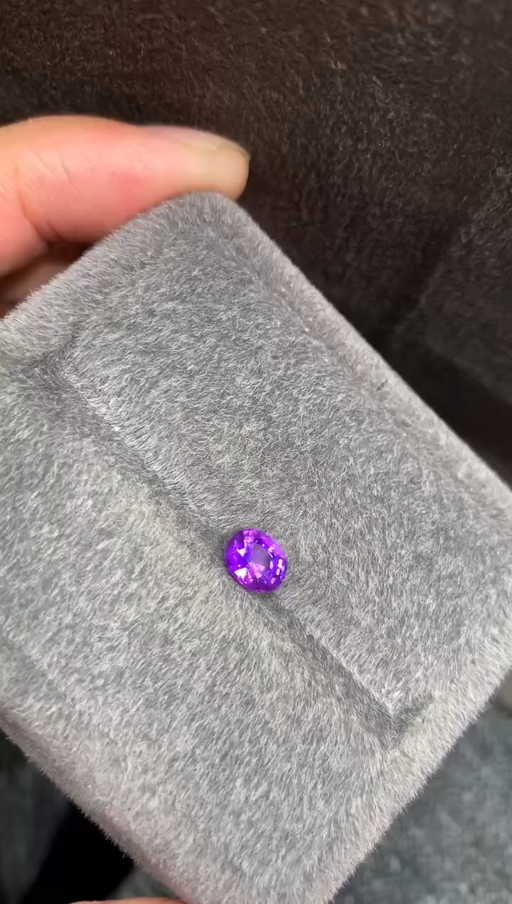【闪购商品】彩色蓝宝石裸石未镶嵌xg-11 1.56ct 无烧 送吉尔得