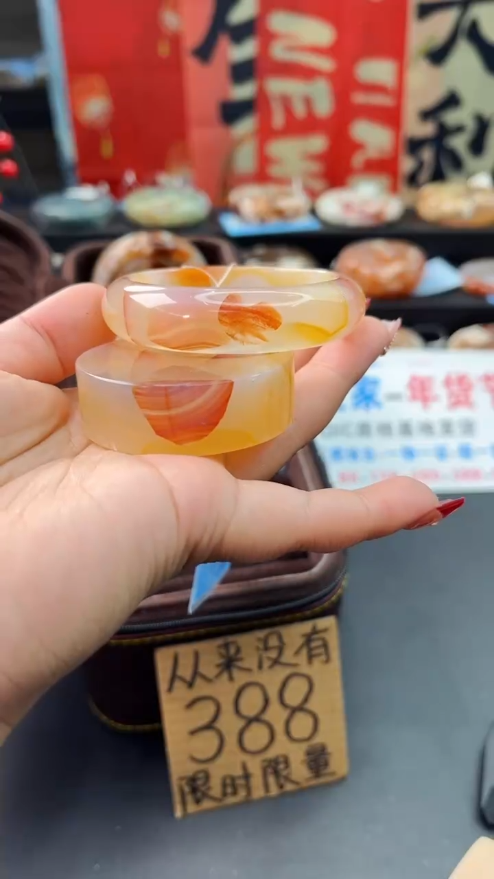 【闪购商品】石英质玉手镯未镶嵌赠送镯心（53圈口）